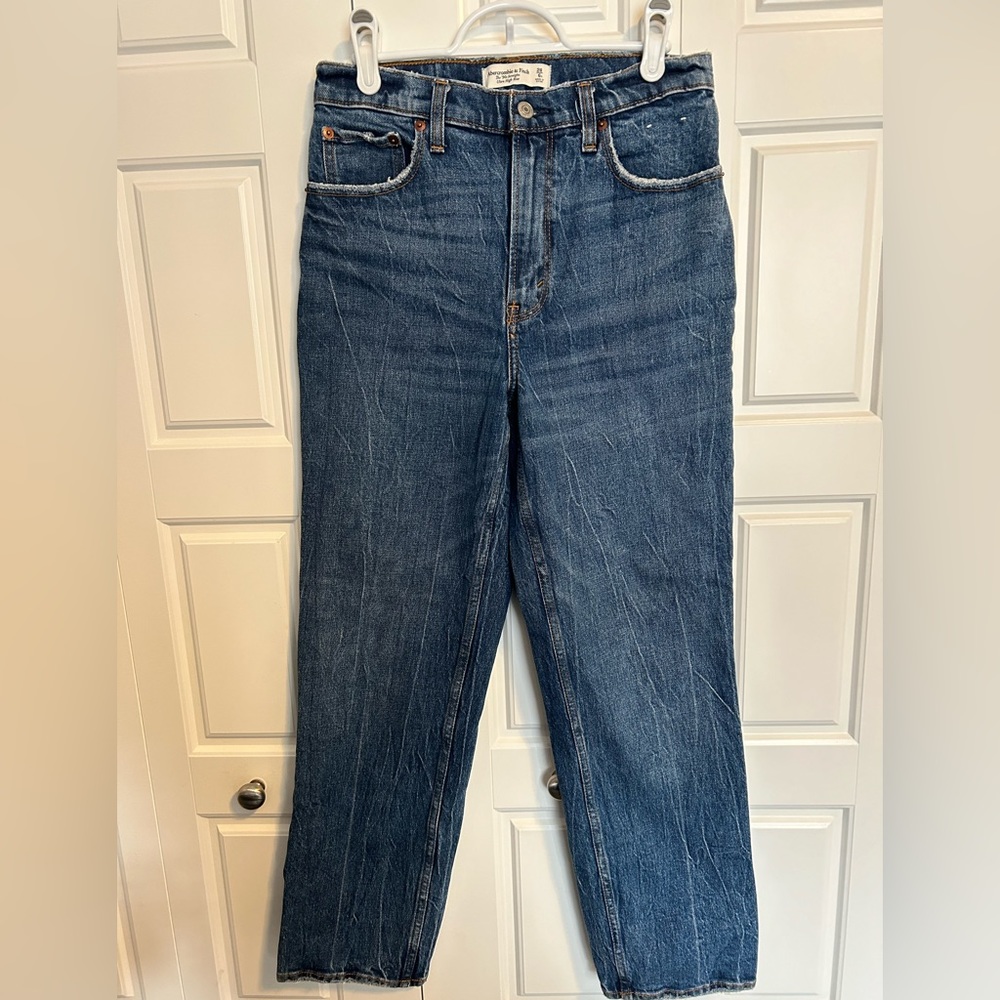 Abercrombie & Fitch The 90’s Straight Ultra High Rise Jeans